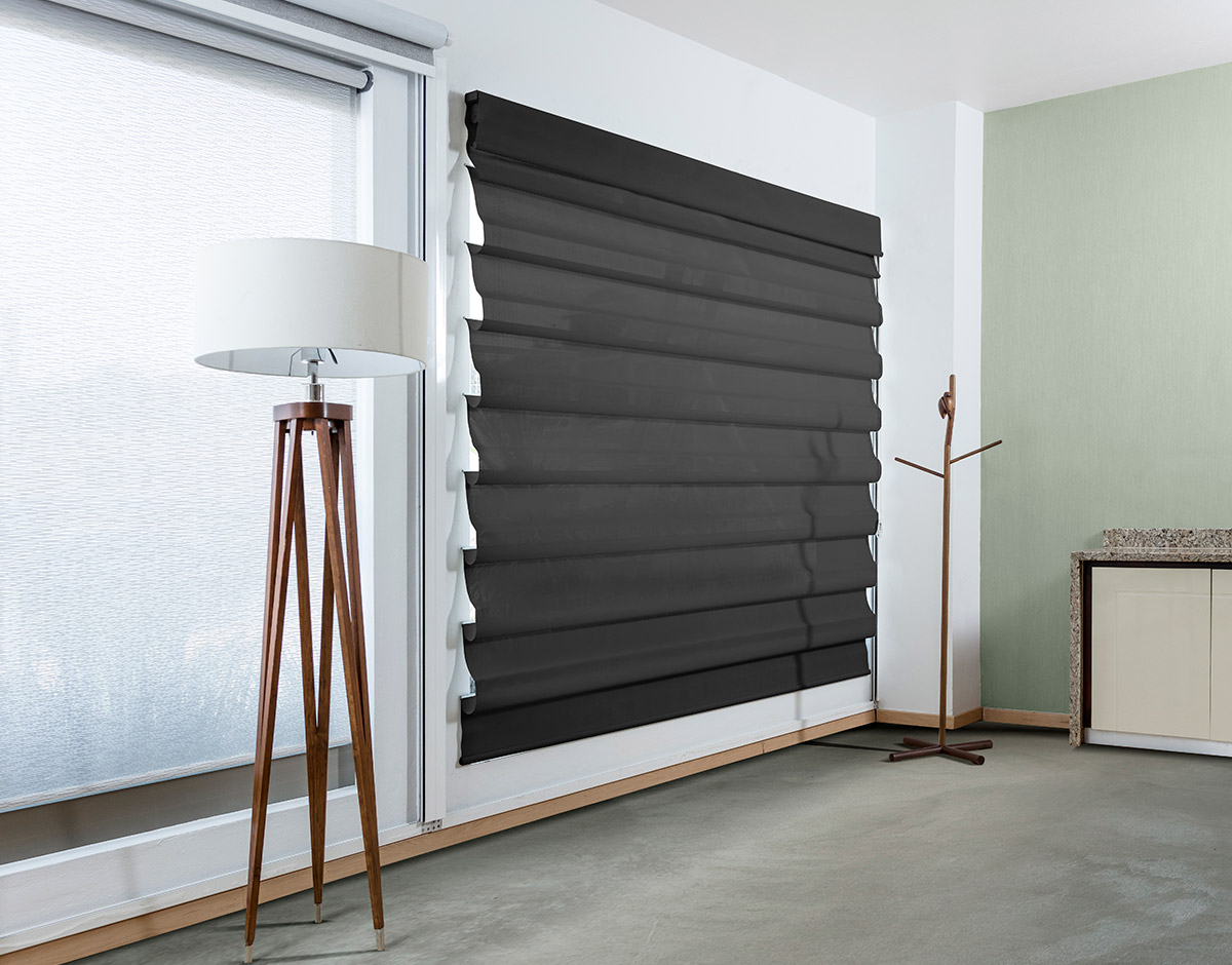 ROMANAGOTA_SCREEN2000_CHARCOAL_RENDER