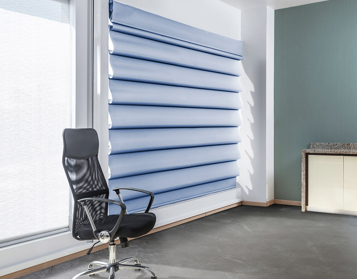 ROMANAGOTA_TAMINA_BLUE_RENDER